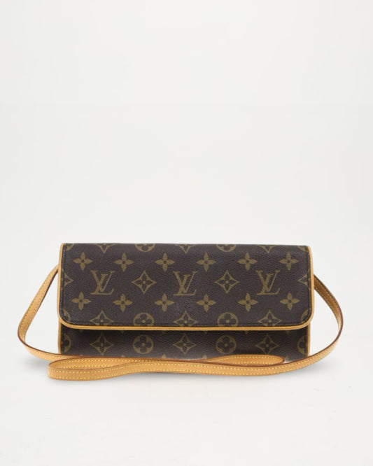 Monogram Pochette