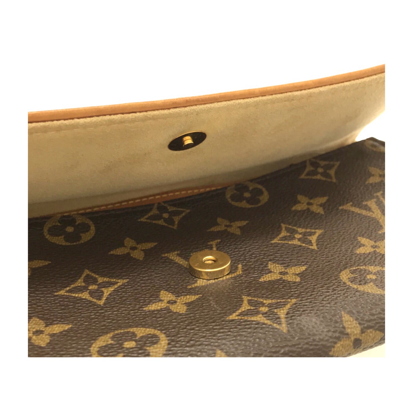 Monogram Pochette